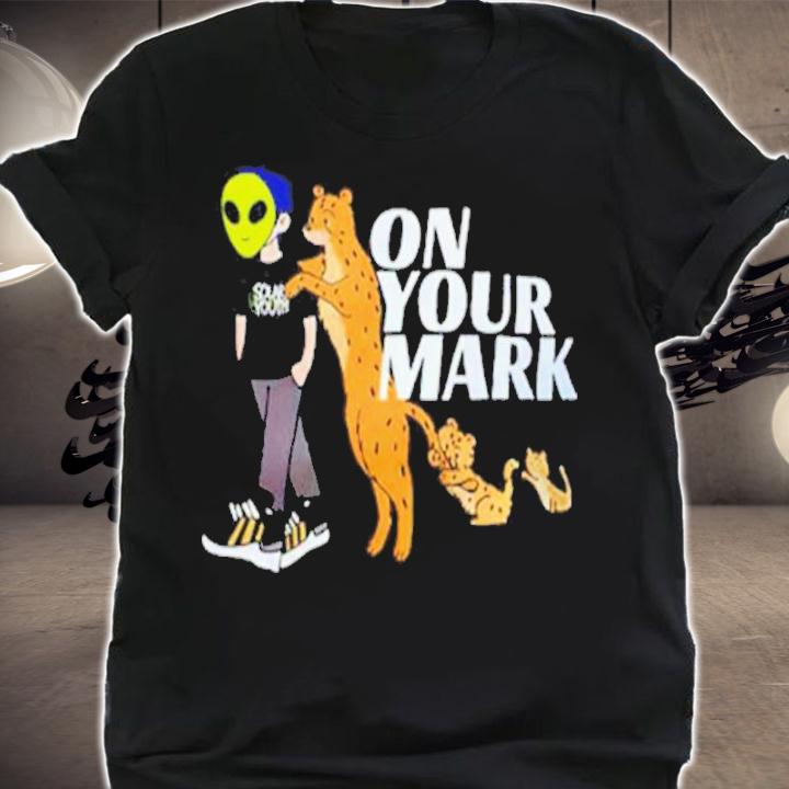Alien And Panther On Your Mark Shirt t-shirt