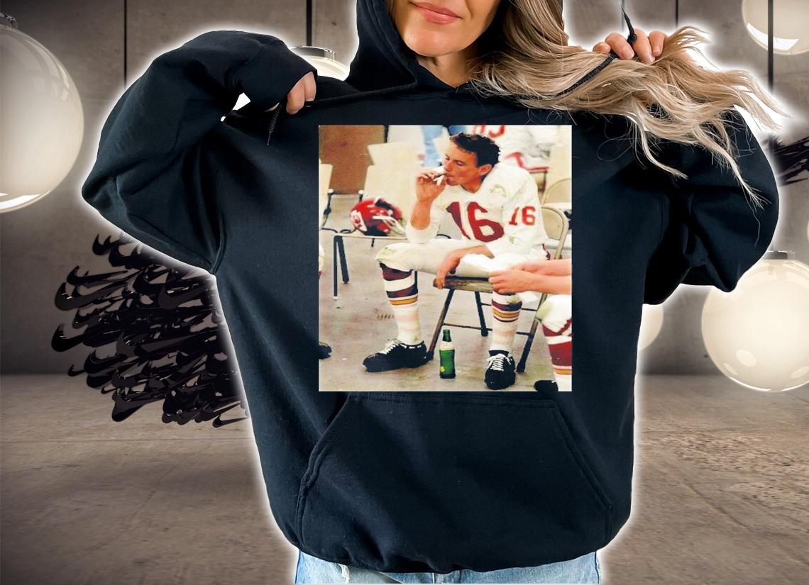 RIP Len Dawson Smoking 1935-2022 Shirt t-shirt