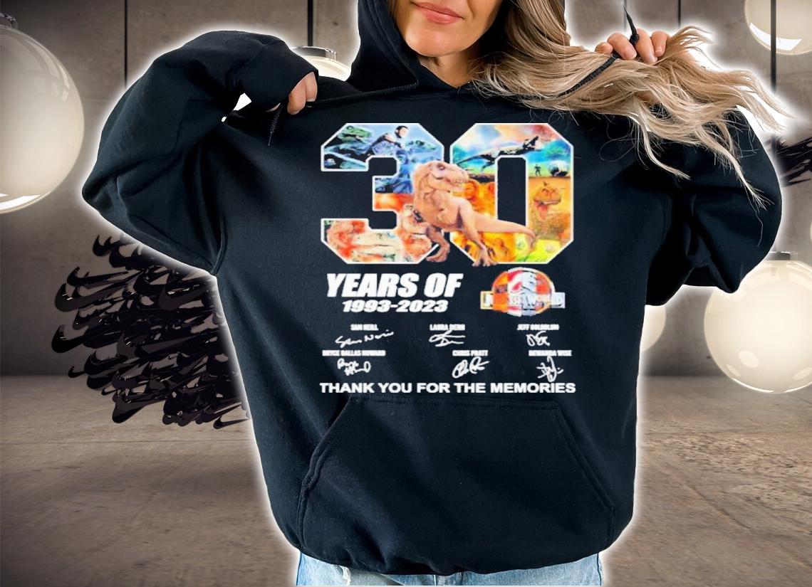 Jurassic World 30 Years Of 1993-2023 Signatures Thank You For The Memories Shirt t-shirt