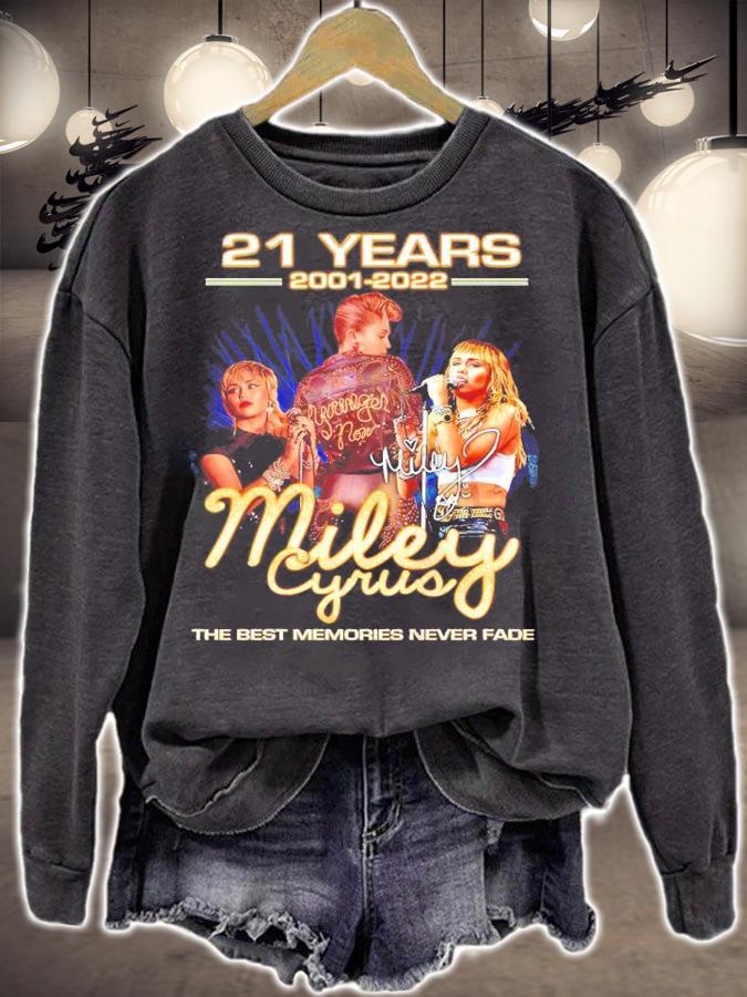 21 Years 2001-2022 Miley Cyrus Signatures The Best Memories Never Fade Shirt t-shirt