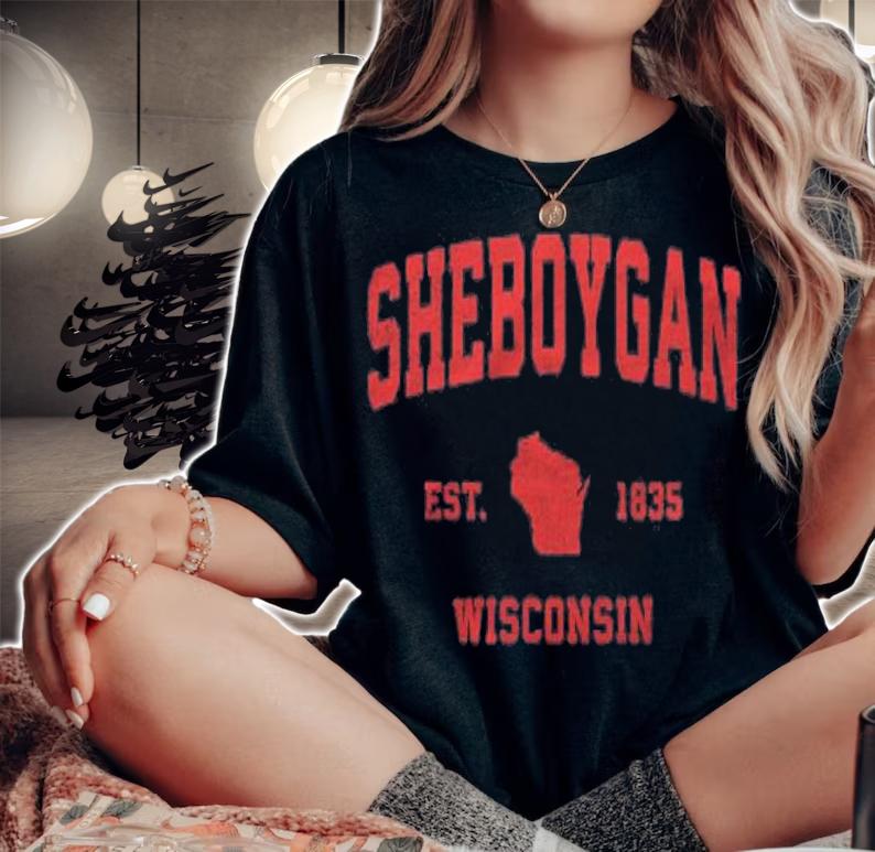 Sheboygan Wisconsin Wi Vintage Sports Design Red Print T-shirt t-shirt
