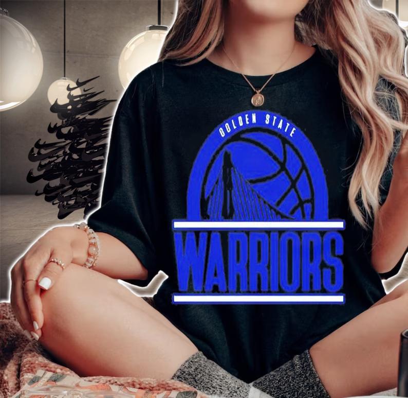 Warriors Vintage Basketball Logo T-Shirt woman shirt