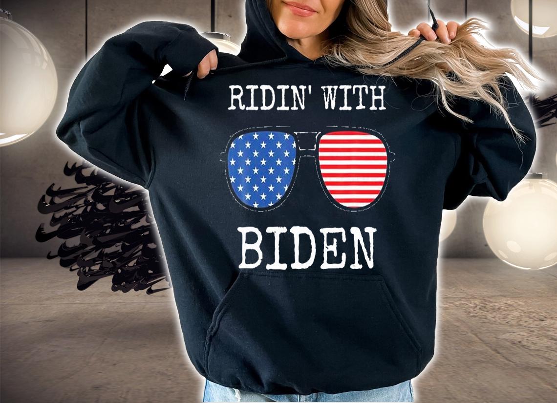 Ridin With Biden Cool Sunglasses USA Flag T-Shirt hoodie