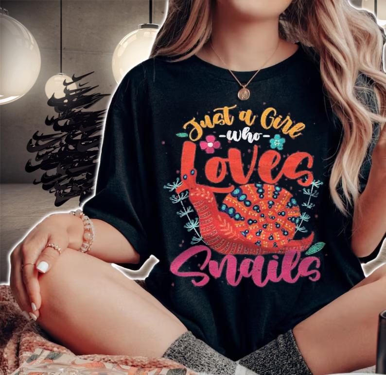 Slug Animal Lover Women Girls Kids Gift Idea Snail T-shirt woman shirt