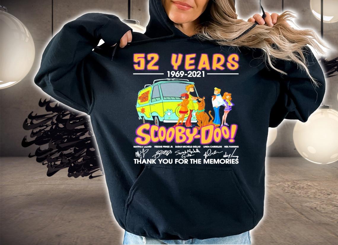 52 years 1969-2021 Scooby Doo signatures shirt