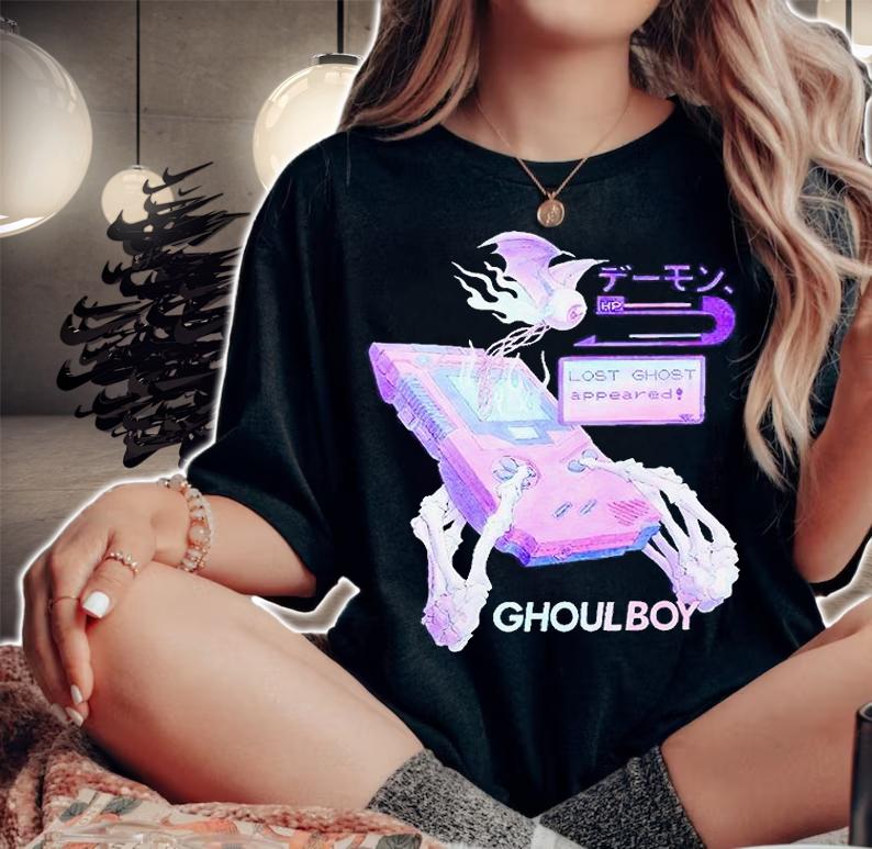 Lost Ghost appeared ghoul boy T-shirt woman shirt